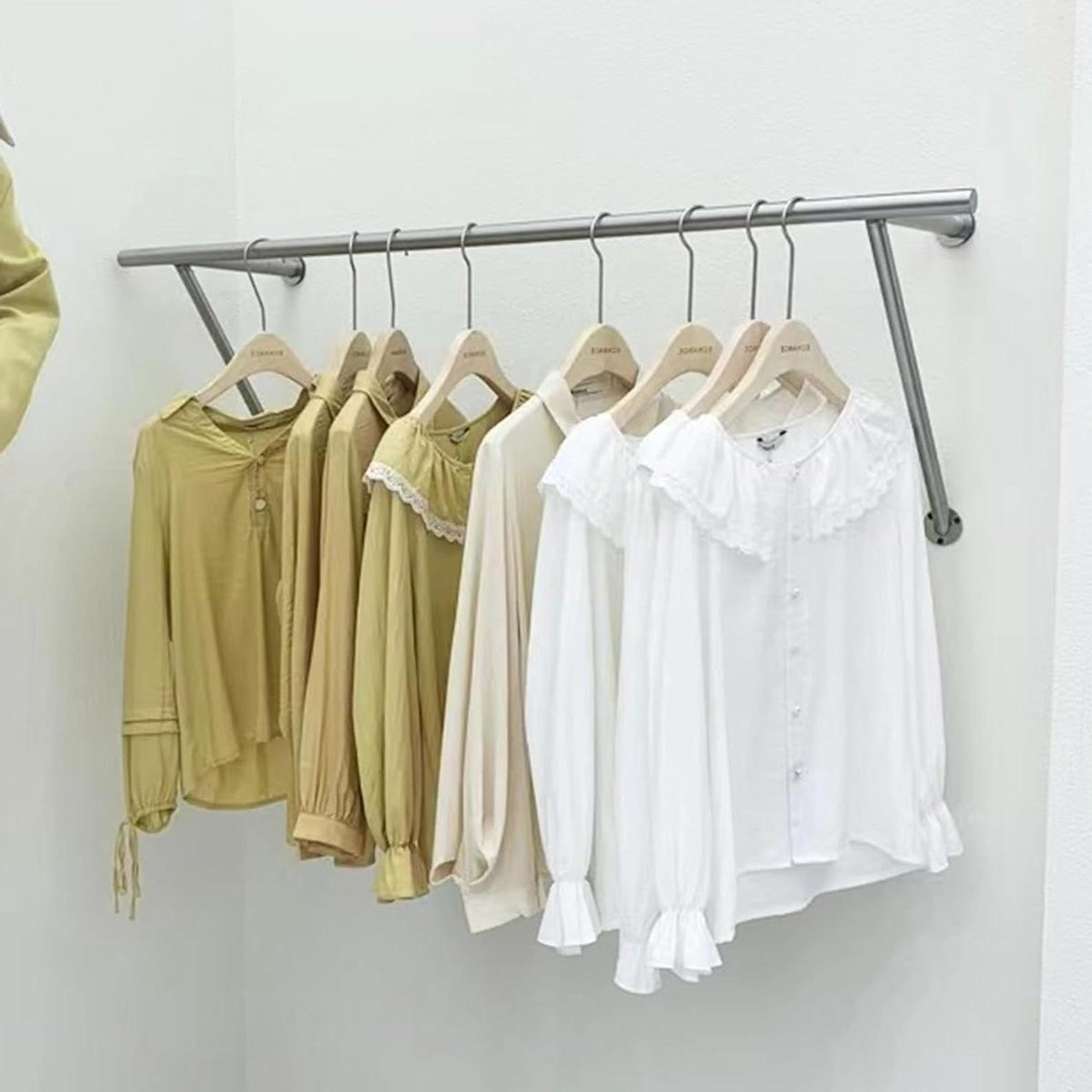 Multifunctionele RVS kledingstang voor muurbevestiging in zilverkleur