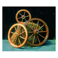 Garten Deko Holzrad Tomsk – Dekorad aus Kiefer/Fichte, Honigbraun – Garten Deko aus Holz – Dekoration für den Garten und Terrasse