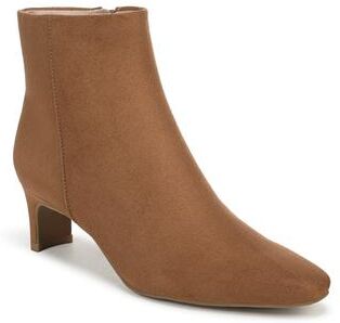 Women's Fresno Ankle Boot by LifeStride in Pecan Tan (Size 7 M)
