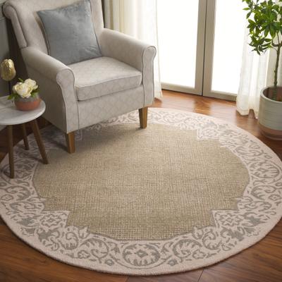 SAFAVIEH Handmade Ebony Gloria Floral Wool Rug