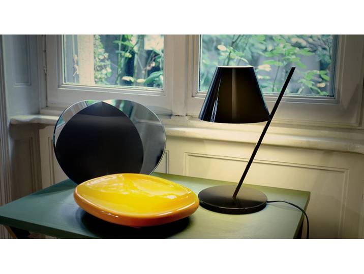 La Petite Tischleuchte Schwarz - Artemide - Wohnzimmer - Aluminium