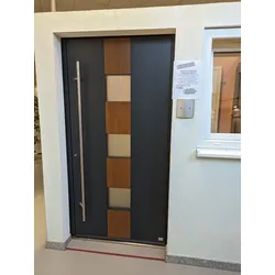 Aluminium Haustüre Flügelüberdeckend zum Selbstabholen in Leidersbach (Einzelstück)