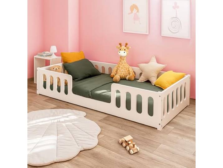MEBLE WRÓBEL Bodenbett 90x200 cm - Montessori Kinderbett - Rausfallschutz abnehmbar & Lattenrost - bis 200 kg Belastbar - Kleinkindbett in Weiß - Eingang Mittig - ohne Matratze