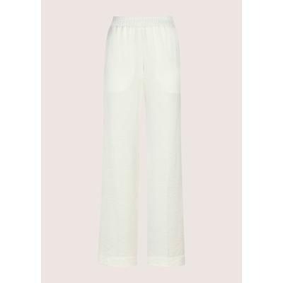 Schlupfhose MADELEINE "Bügelfaltenhose Schlupfhose mit Bügelfalten", Damen, Gr. 19, N + K Gr, weiß (wollweiß), Obermaterial: 64% Viskose CV. 36% Polyester PES., Modern, weit, Hosen Schlupfhose, bewegte Oberfläche