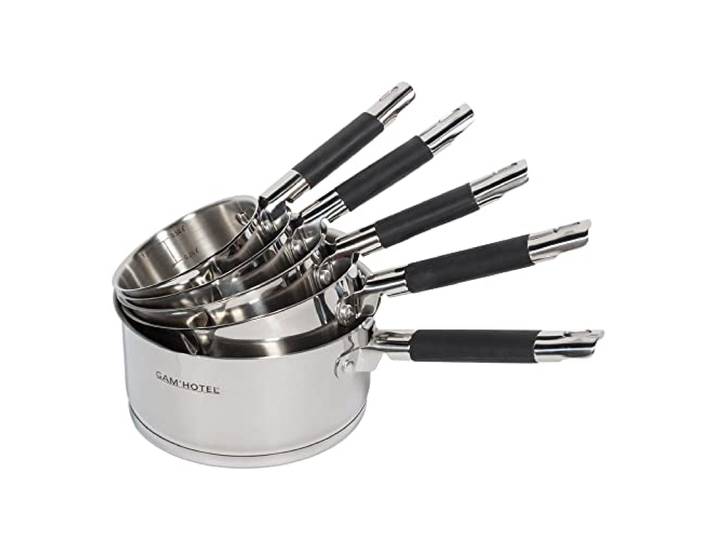 5 casseroles inox induction 5 casseroles Ø12/14/16/18/20 cm\, inox 18/8\, fond capsulé\, graduées\, bec verseur\, poignées silicone\, induction\, four 230°C