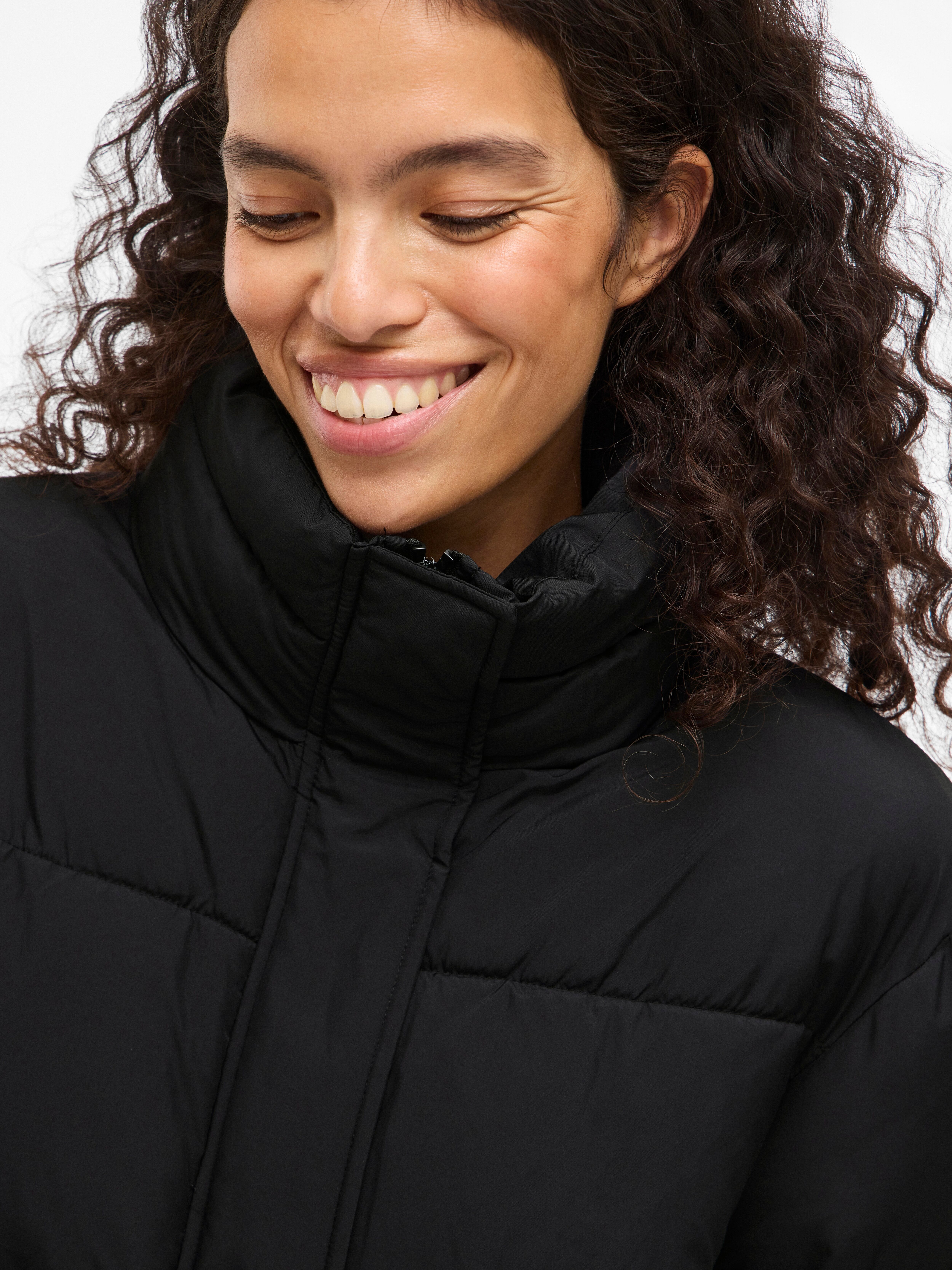 Langmantel VILA "VIPUFF L/S PUFFER COAT/PB", Damen, Gr. 38, schwarz (schwarz beauty), Web, Obermaterial: 100% Polyester, unifarben, regular fit ca. Mitte Wade, Mäntel Langmantel schwarz beauty 38