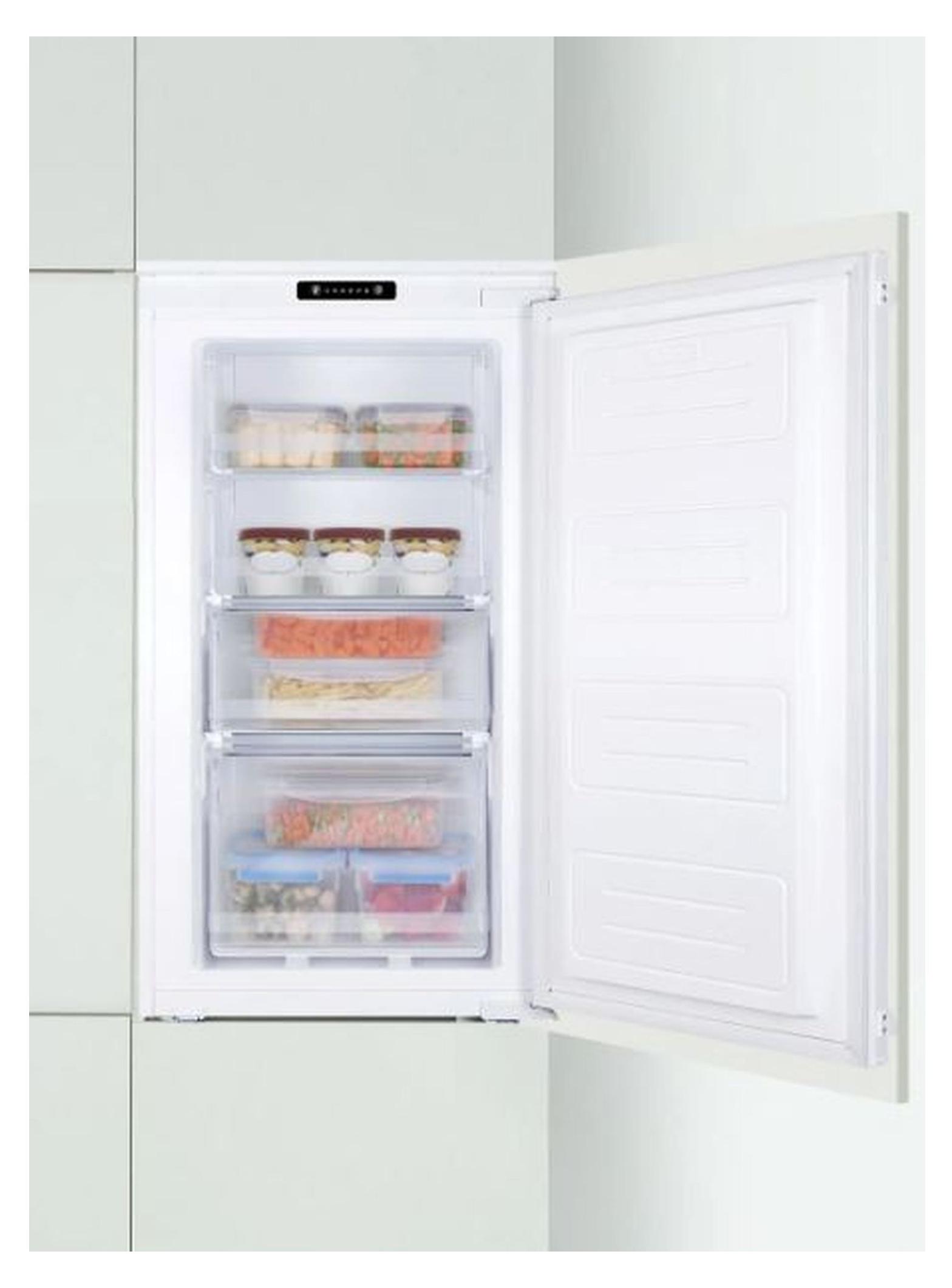 Amica EGSS 321 900, 100 l, 4,6 kg/24h, SN-ST, 35 dB, D, Weiß