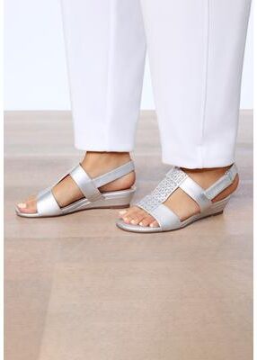 Women's The Lila Sandal by Comfortview in Silver (Size 7 M)