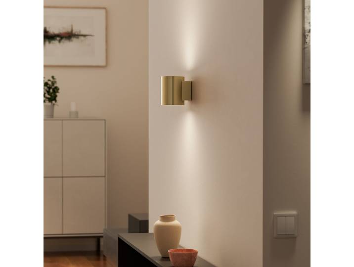 Evoke Wandlampe, IP44, 12 cm, messing - Herstal - Wohnzimmer - Metall
