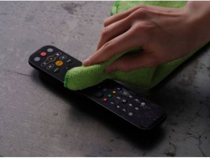 One For All - Télécommande Universelle Universelle Eazyclean 2en1 - Black - Rét