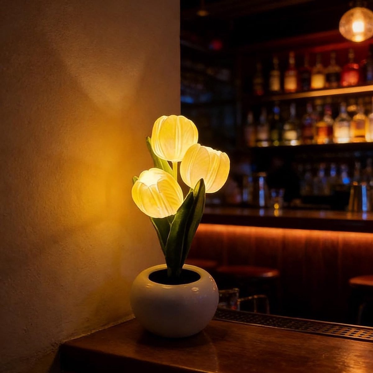 LED Tulpen Nachtlampje met Vaas - Decoratieve Bloem Tafellamp voor Woonkamer en Slaapkamer