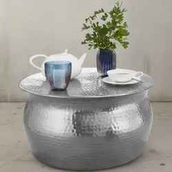 KADIMA DESIGN Couchtisch ENNS: Orientalisch, Hammerschlagstrukturen, Aluminium, handgefertigt