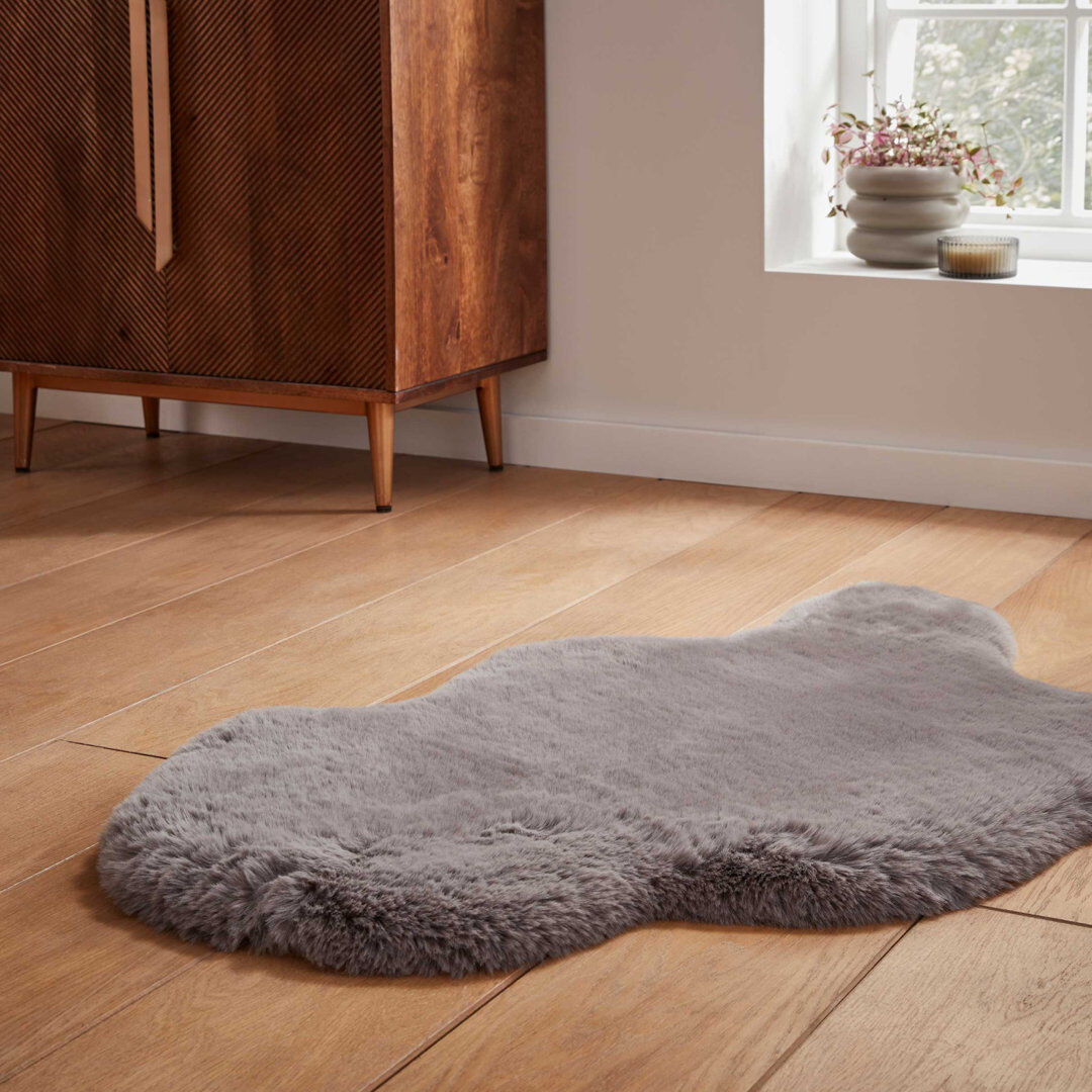 Fairmont Park Lehi area rug Table Tufted Sheepskin Grey Gray Novelty 60 x 90cm