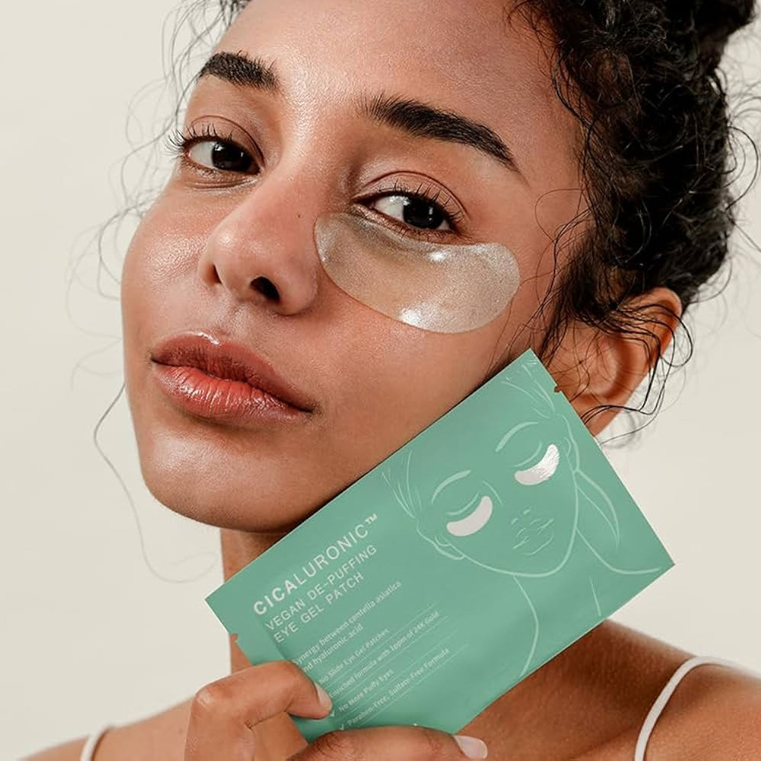 MIZON Cicaluronic Vegan De-Puffing Eye Gel Patch 1pair