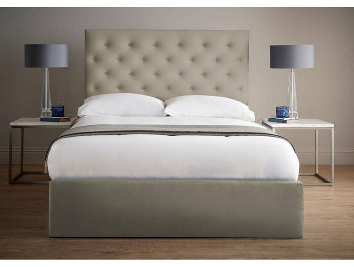 Xlmoebel Polsterbett Luxus Polsterbett im Chesterfield-Design mit elegantem Kopfteil (Chesterfield Bett), Hergestellt in Europa