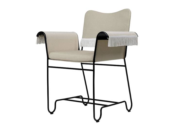 GUBI Chaise à accoudoirs Tropique avec franges Black-Leslie 12