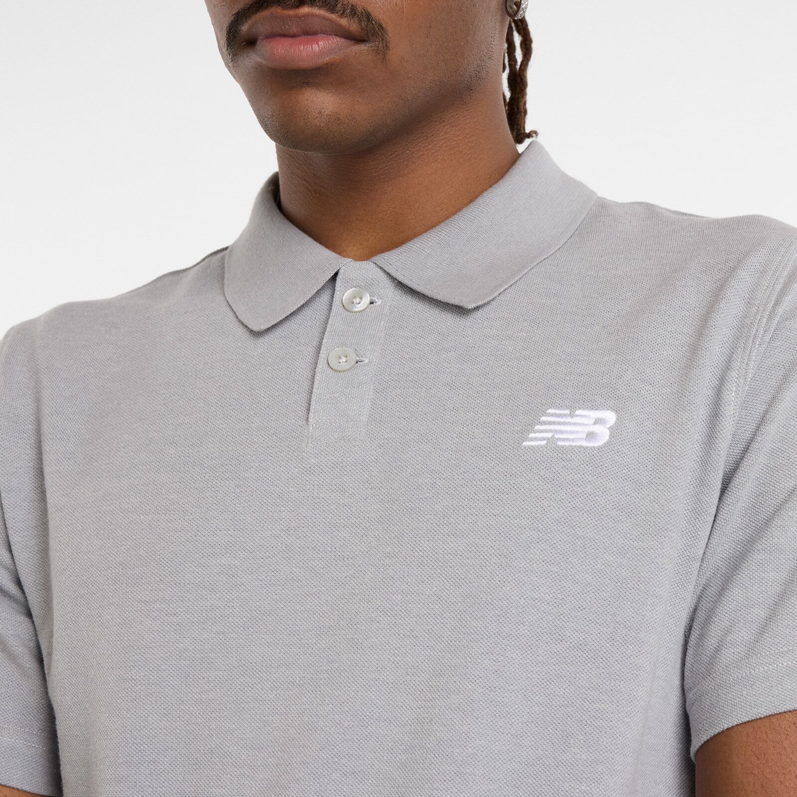 Poloshirt NEW BALANCE "Cotton Pique Polo", Herren, Gr. S, grau (athletic gre), Obermaterial: 60% Baumwolle, 40% Polyester, Shirts Poloshirt, mit Polokragen, Kurzarm, aus Baumwolle und Polyester athletic gre S