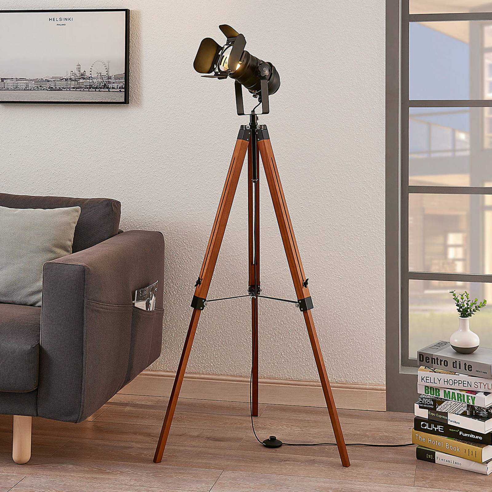 Holz Stehlampe Hilma Lindby, braun / rost, für Wohn- / Esszimmer, Holz, Industrielles Design, Stehlampe