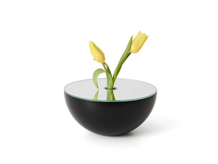 A2 Poem Vase Schwarz