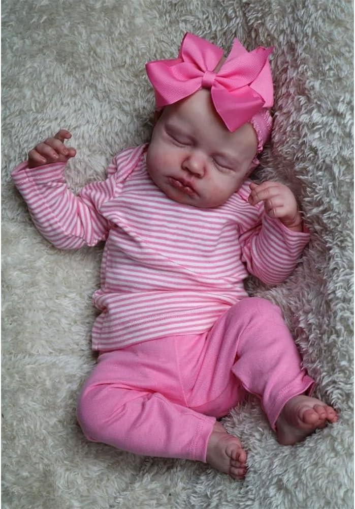 Reborn pop met roze en wit gestreepte kleding en accessoires, 50 cm