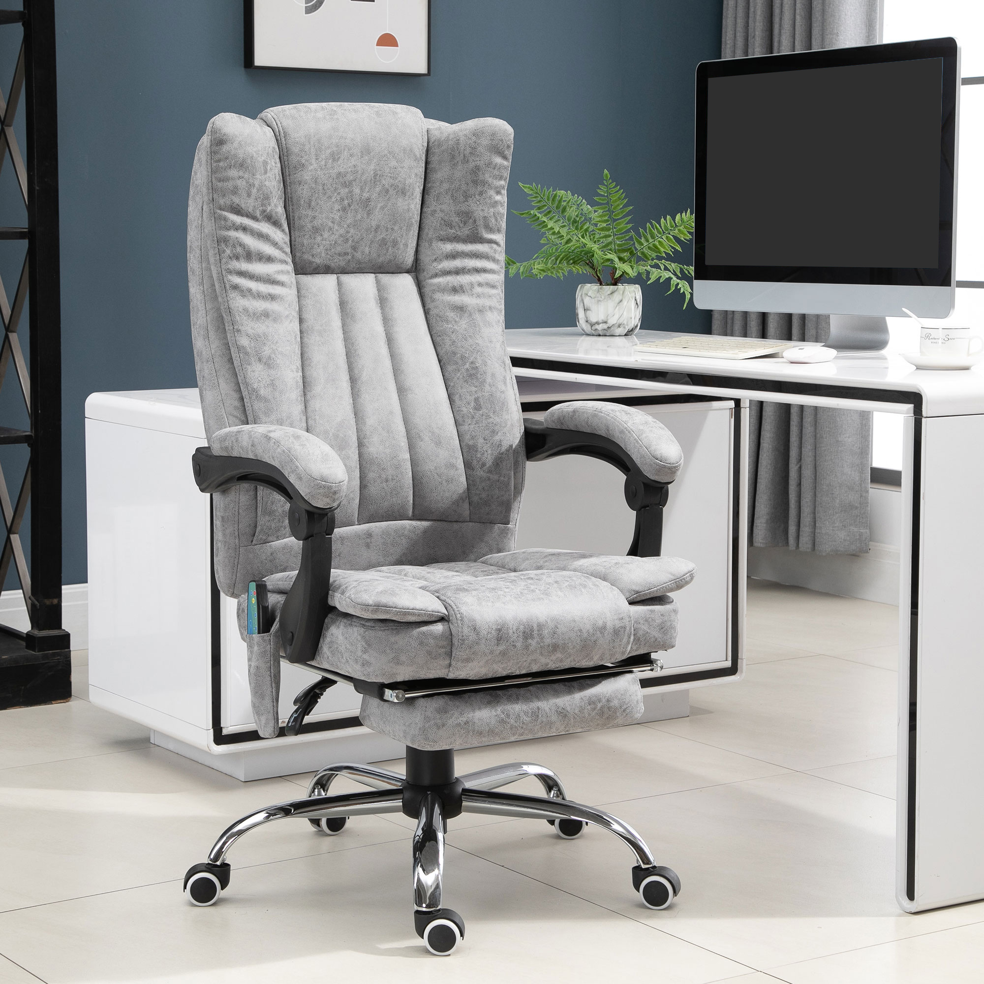 Vinsetto Poltrona da Ufficio Massaggiante Riscaldante, Altezza Regolabili, Poggiapiedi Retrattile, 62x67x113-120cm, Grigio Aosom Sedie Ufficio Aosom