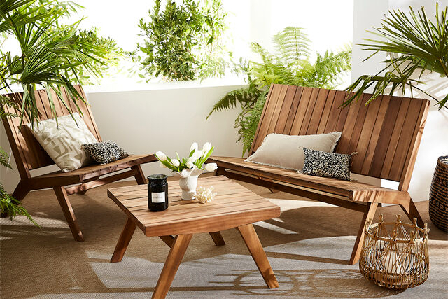 Miliboo Niedriger Gartentisch aus Massivholz TIDAK