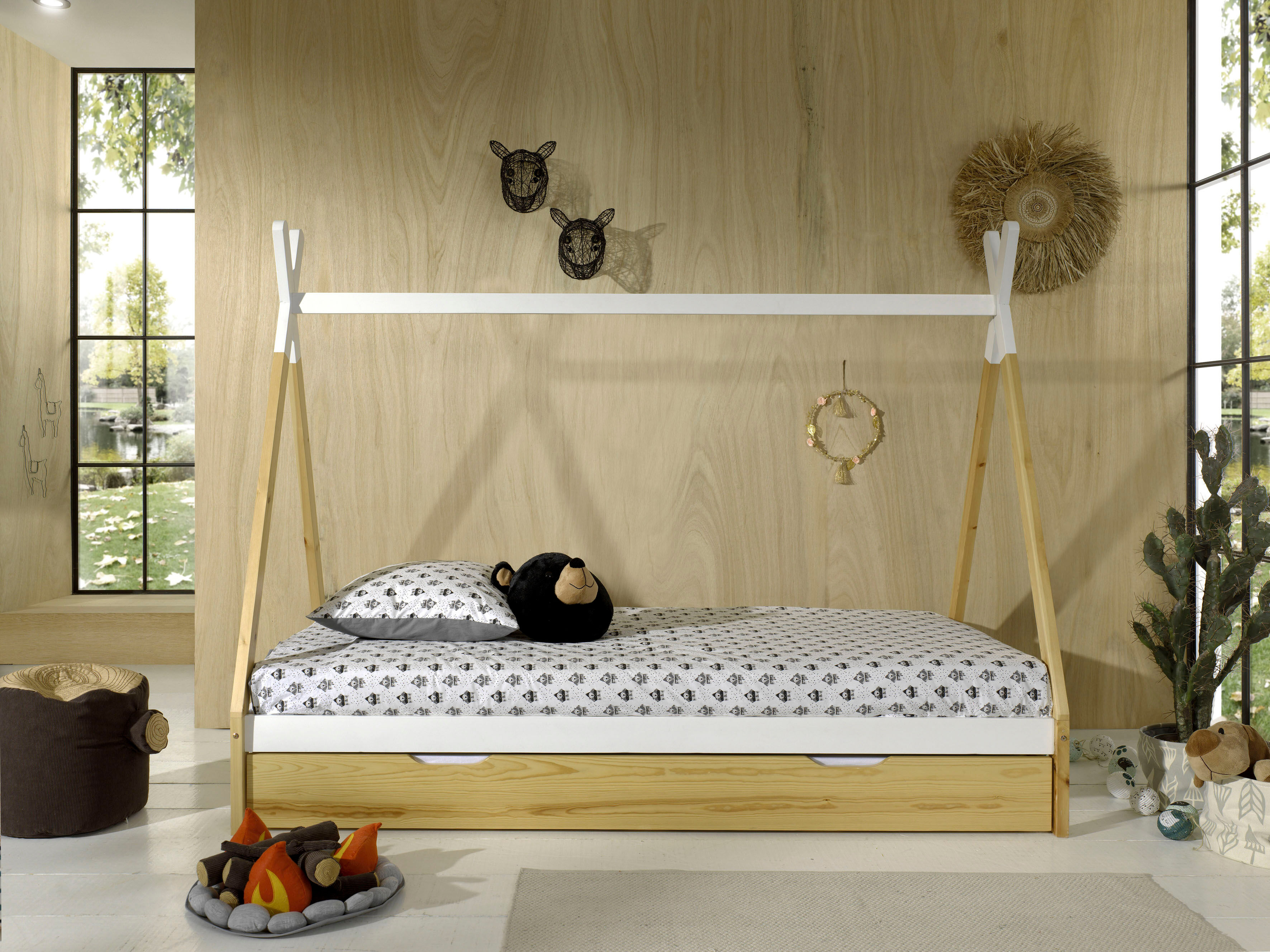 Kinderbett VIPACK "TIPI, Kiefer massiv, 2-farbig lackiert, mit Rolllattenrost", weiss (natur, weiß), B:98cm H:158,2cm L:206cm, Betten, Kinderbett, 90/200, wahlweise mit oder ohne Schublade natur, weiß Liegefläche Länge B: 200cm x 90cm, Mit Bettschublade n