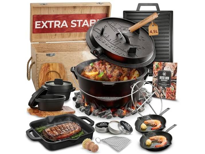 GUSSKÖNIG Dutch Oven Set 11-teilig – bereits eingebranntes Gusseisen Topf Set – Bratpfanne, Grilltopf, Deckelheber, Untersetzer & Echtleder-Griffschutz + Rezeptbuch & Pflegepaste – 30 Jahre Garantie