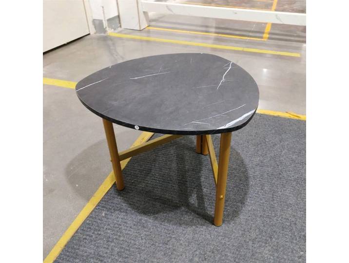 Table Basse Salon Ovale COSTWAY Pieds en Métal Table d'Appoint Triangulaire en Bois pour Salon Bureau Chambre Charge 60 kg Noir