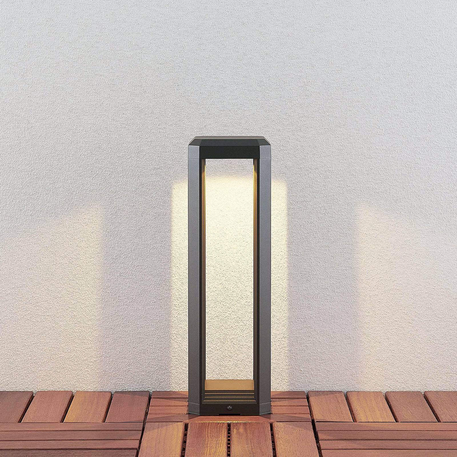 LED Sockelleuchte Fery Lucande, schwarz, Aluminium, Modern, LED Außenleuchte