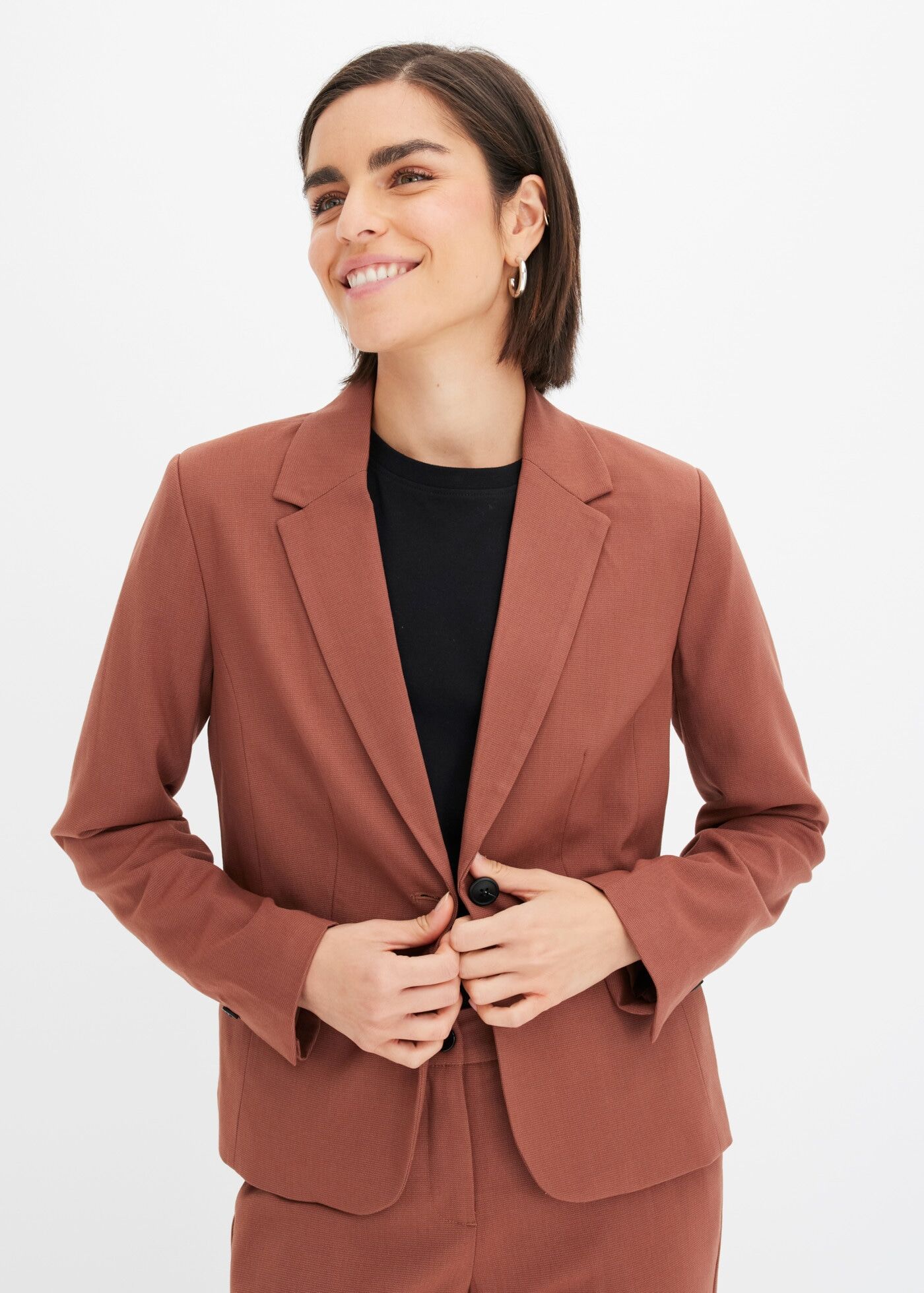 Jackenblazer BONPRIX "Blazer", Damen, Gr. 50, braun (rauchbraun), Obermaterial: 76% Polyester, 22% Viskose, 2% Elasthan. Futter: 100% Polyester, festlich, schmal, Blazer Jackenblazer, festlicher Stil, schmale Passform, mit Paspeltaschen rauchbraun 50