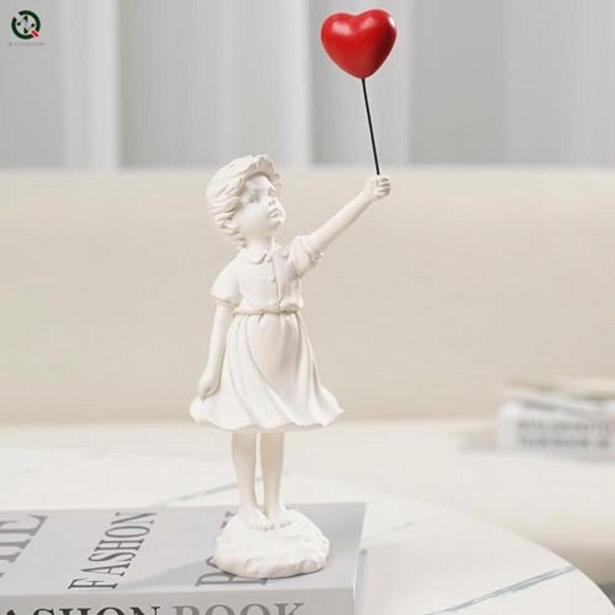 Vliegende Ballon Meisje Beeldje - Modern Kunst Sculptuur voor Tafeldecoratie