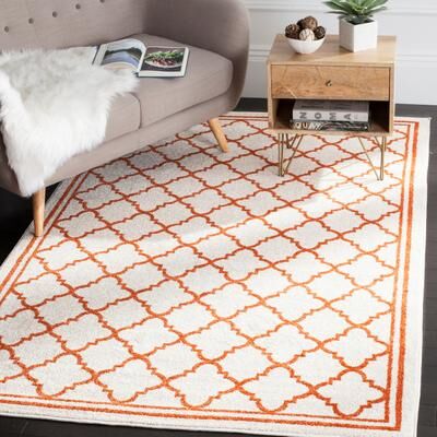 SAFAVIEH Amherst Leota Trellis Rug