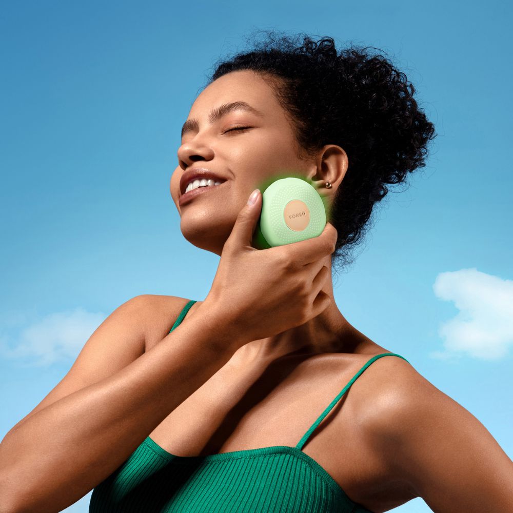 Foreo UFO 3 Go Deep Facial Hydration On-the-GoUFO 3 go Portable Red Light Therapy 1&nbsp;un. Evergreen