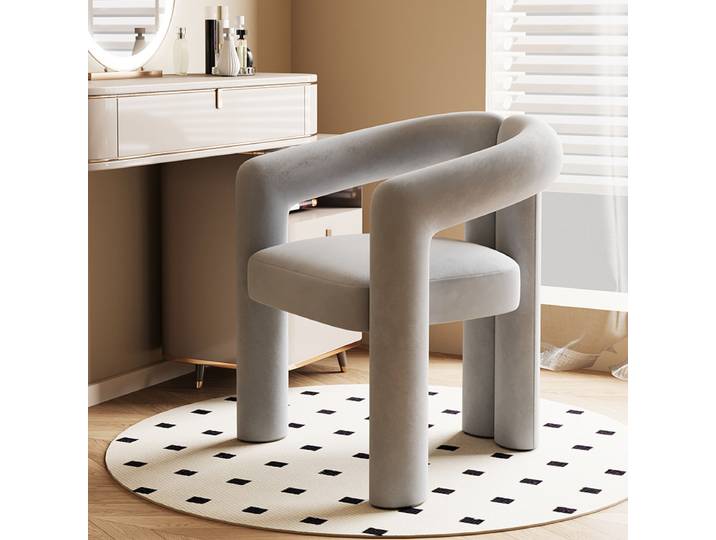 Chaise de maquillage moderne Formwell en tissu velours avec structure métallique, chaise élégante et stylée pour salle à manger, cuisine, salon, chambre.