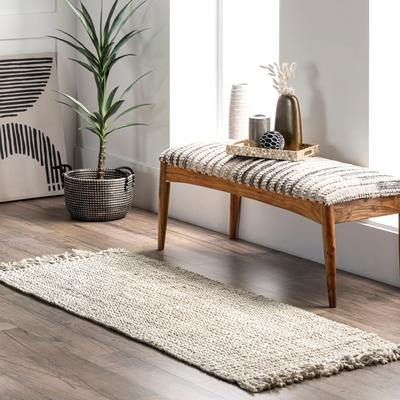 Nuloom Delilah Solid Chunky Jute Tassel Area Rug