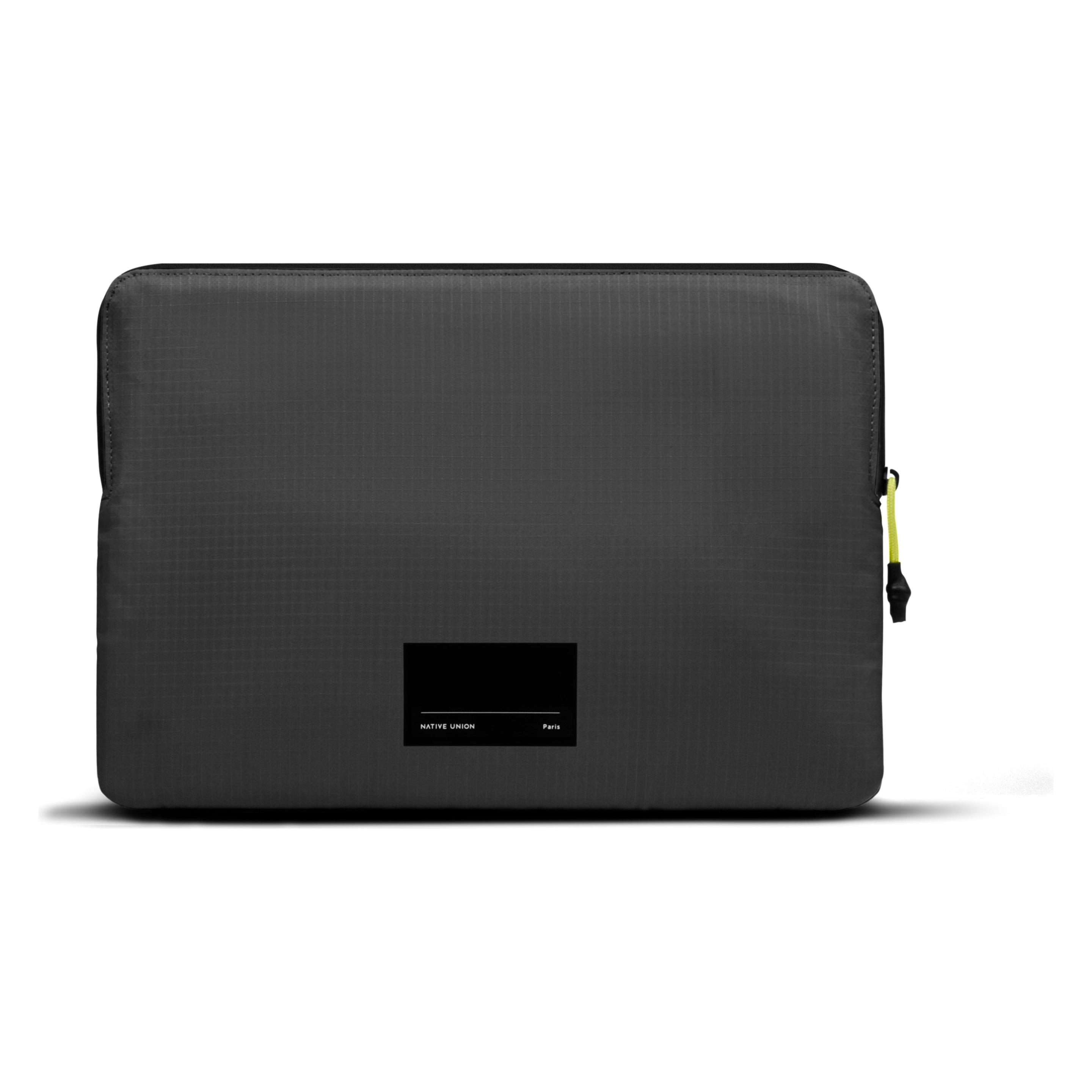 Native Union Ultralight Sleeve (16", Universal) (STOW-UT-MBS-BLK-16)