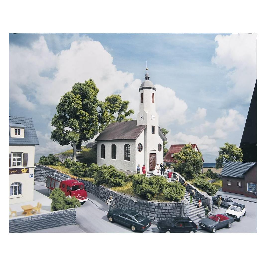 Piko H0 61825 H0 Dorfkirche St. Luk (61825)