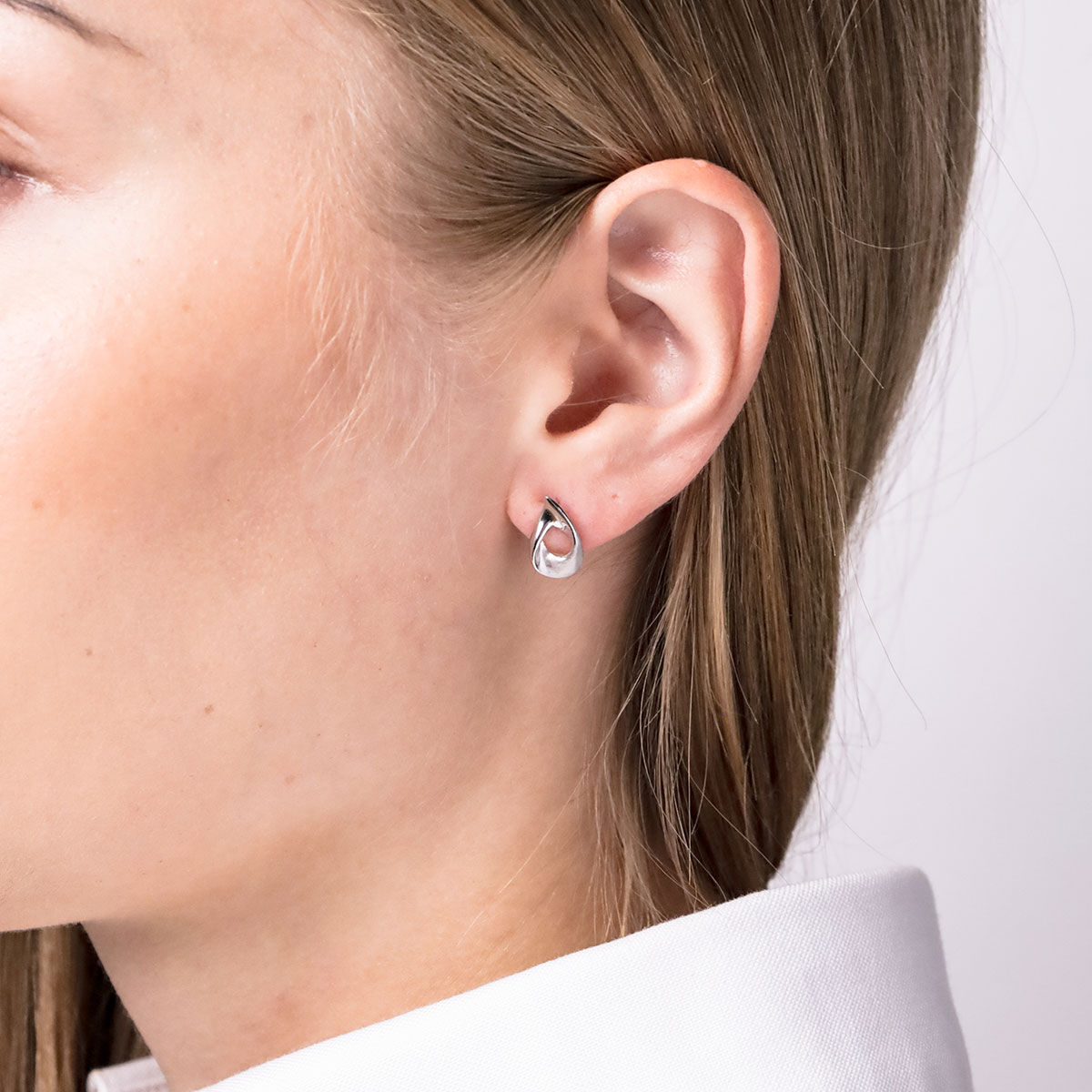 Lykken Casuals droppformade silverörhängen