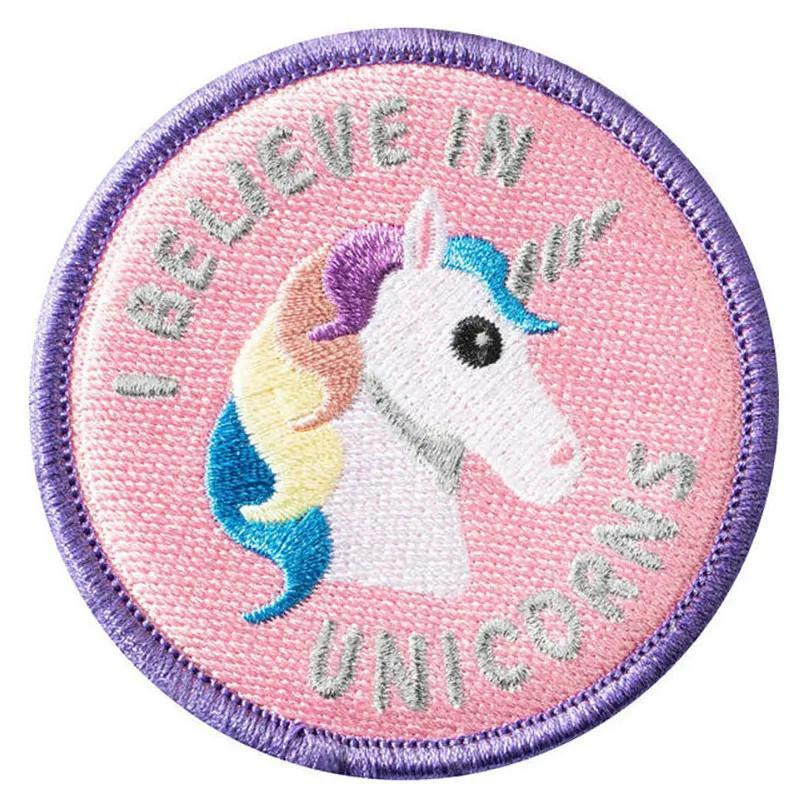 LAUT Magmoji Badge Unicorns Fashion beschermhoes met MagSafe compatibiliteit
