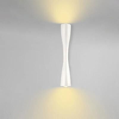 Inspired Living IP66 Modern Outdoor Wall Lamp Waterproof Nordic Wall Sconce For Entryways & Aisles white Shell warm White (2700 3500k) 24x6x6cm