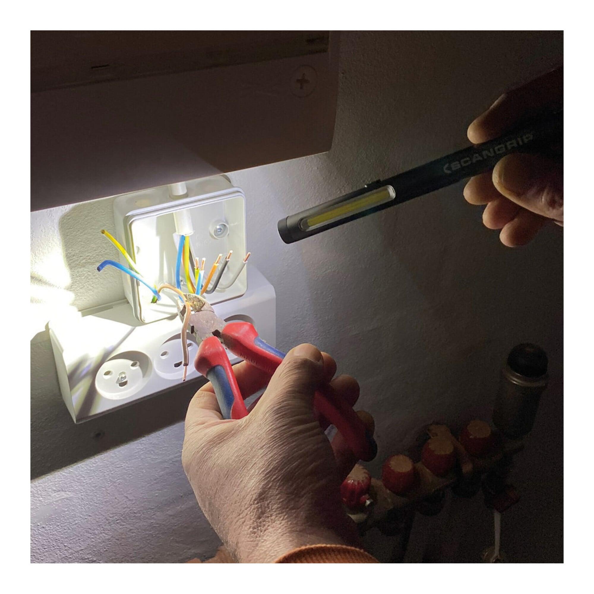 LED-Stiftlampe WORK PEN 200 R 20-200 lm Li-Ion SCANGRIP (03.5127)
