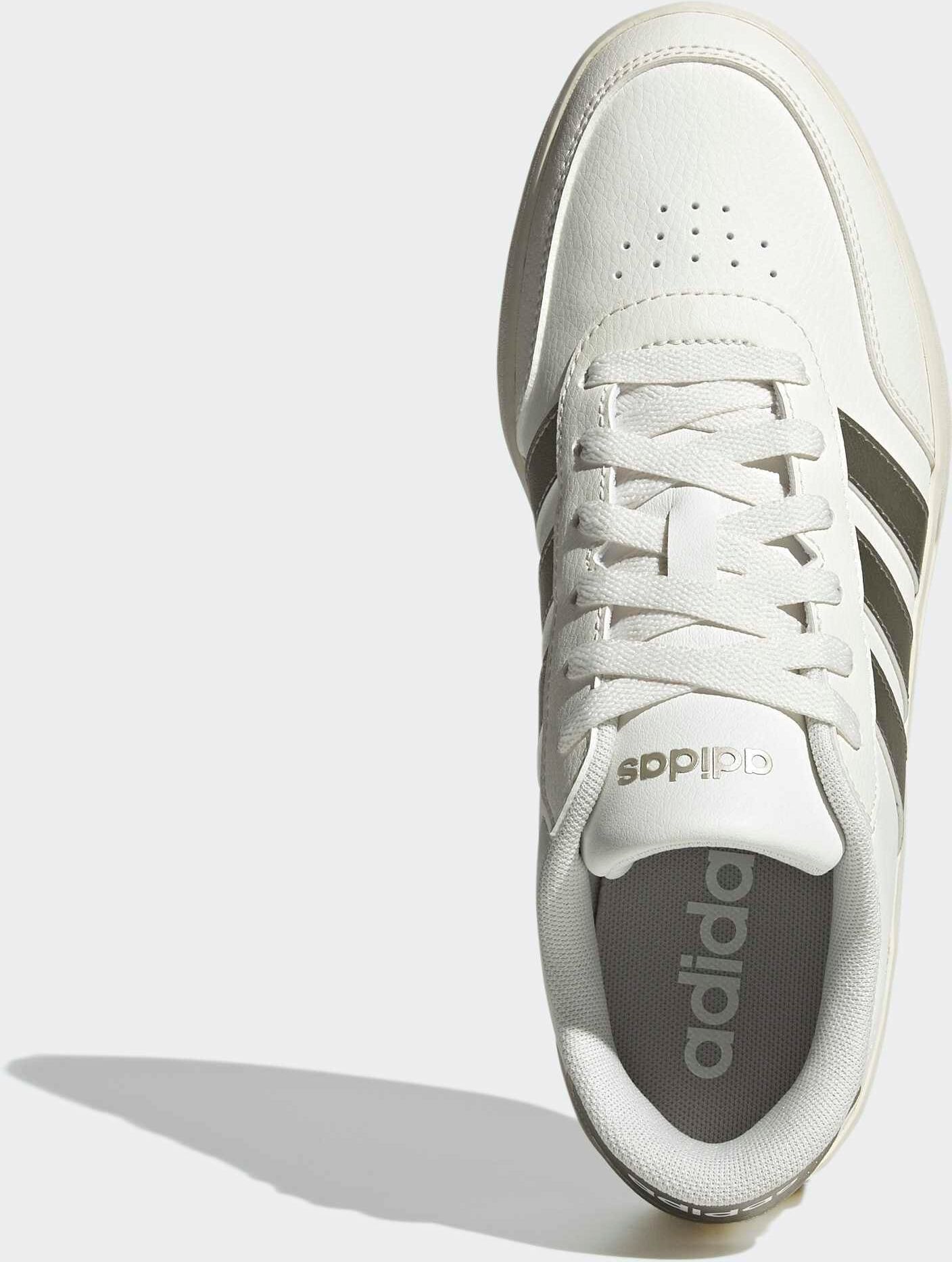 Sneaker ADIDAS SPORTSWEAR "BREAKNET 3.0", Damen, Gr. 38,5, weiss (core weiß, cyber metallic, sanftes weiß), Synthetik, Schuhe Sneaker core weiß, cyber metallic, sanftes weiß 38,5