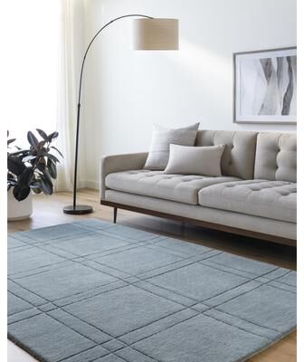 Livabliss Keshaun Casual Solid Color Wool Area Rug