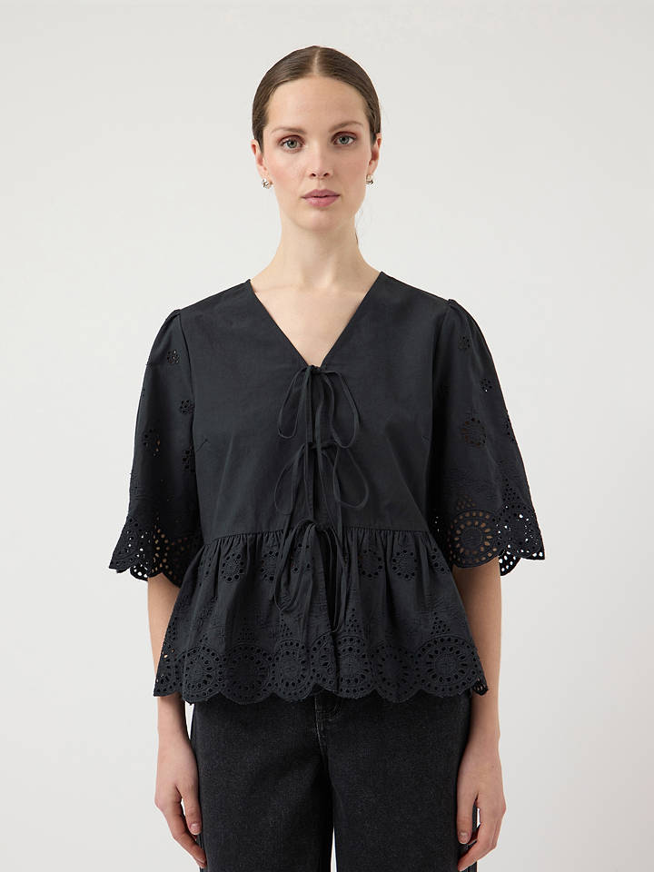 YAS Bluse in Schwarz - 38