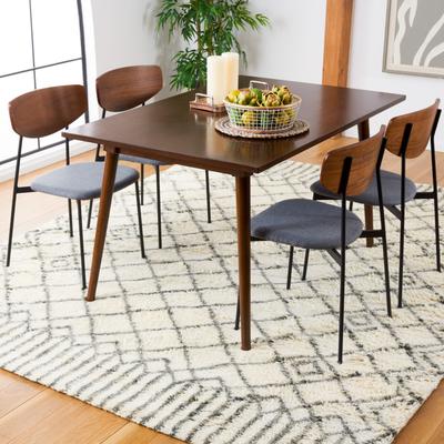 SAFAVIEH Handmade Casablanca Shag Santina Tribal Wool Rug