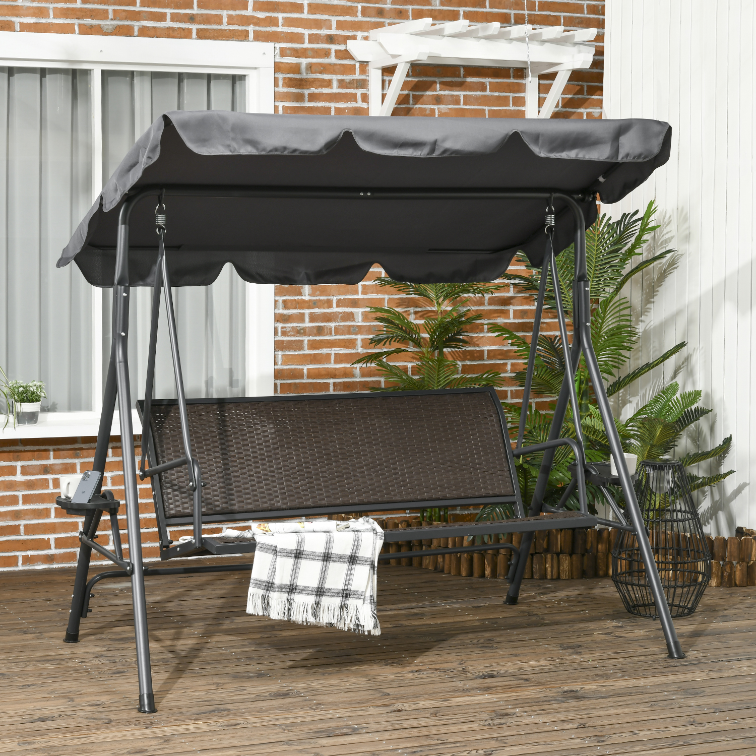 Outsunny Dondolo da Giardino Robusto 3 Posti in Rattan PE e Acciaio con Portabicchieri e Tettuccio, Dondolo da Esterno, 204x112x150cm   Aosom Italy
