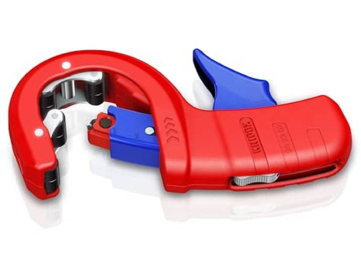 KNIPEX DPT50 Coupe-tube pour tubes en plastique à parois épaisses\, également à âme expansée Découpe et chanfreinage en une seule étape\, 90 23 02 BK