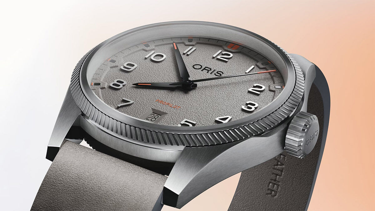 Oris ProPilot Date 01-733-7805-4163-07-6-20-15LC