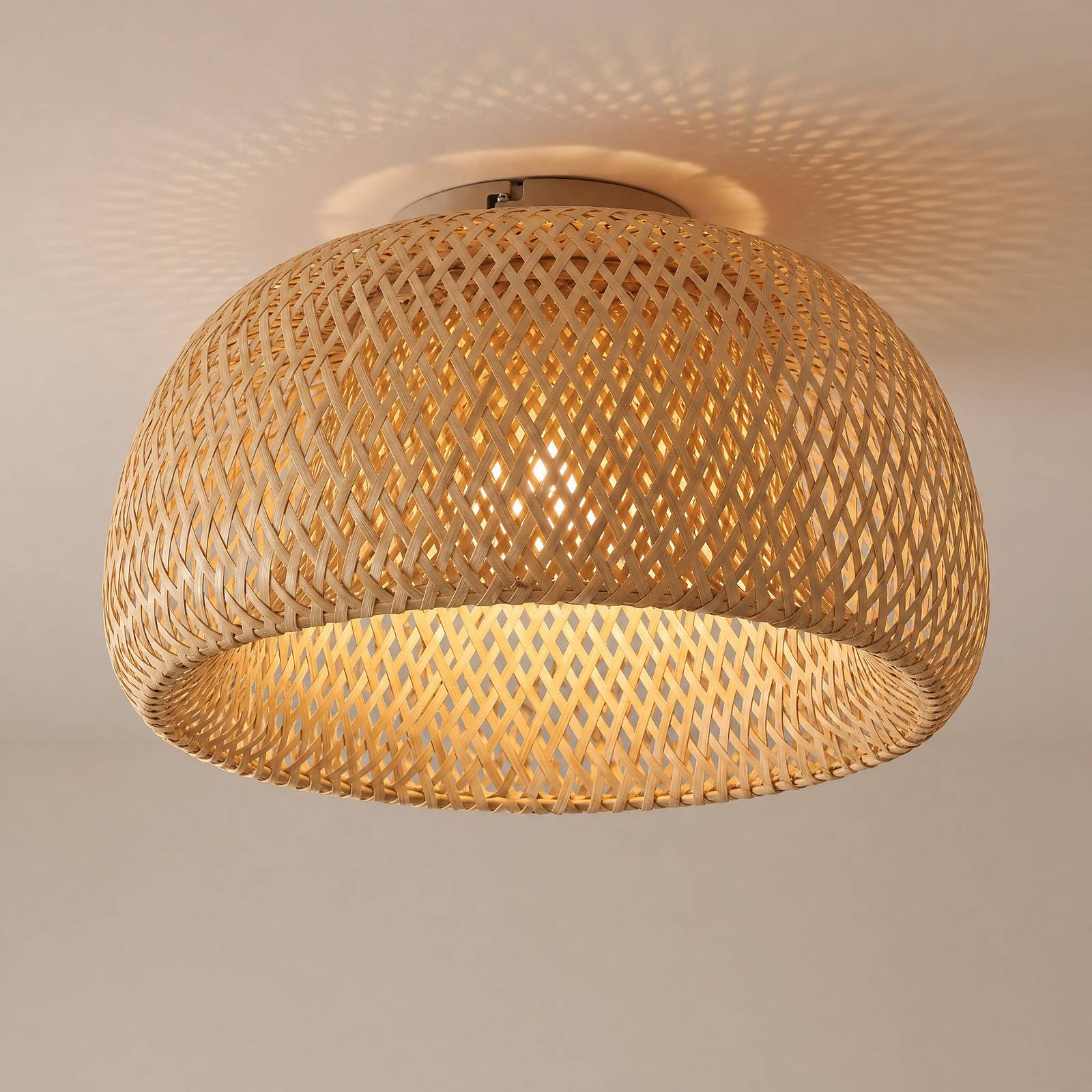 Deckenlampe Jadwiga Lindby, dimmbar, Holz hell, für Wohn- / Esszimmer, Bambus, Skandinavisch, Deckenlampe